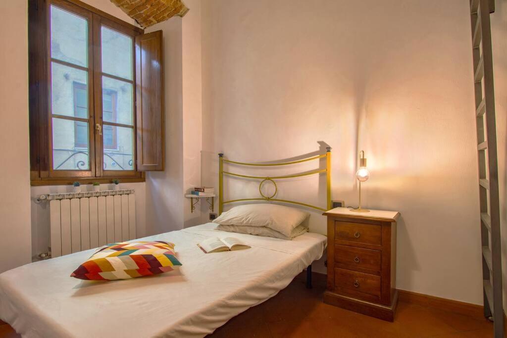 Апартаменты Demedici Apt W/ 2Br 1' Walk Uffizi & Ponte Vecchio Флоренция Экстерьер фото