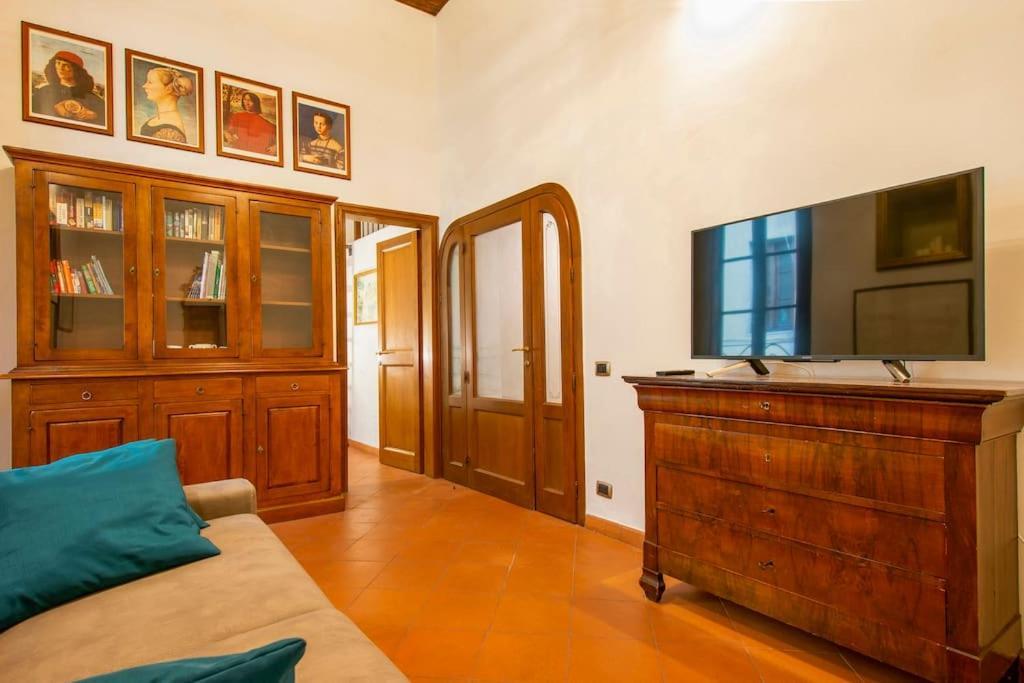 Апартаменты Demedici Apt W/ 2Br 1' Walk Uffizi & Ponte Vecchio Флоренция Экстерьер фото