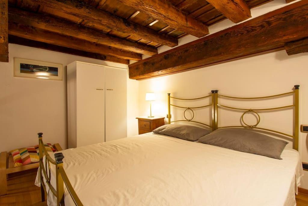 Апартаменты Demedici Apt W/ 2Br 1' Walk Uffizi & Ponte Vecchio Флоренция Экстерьер фото
